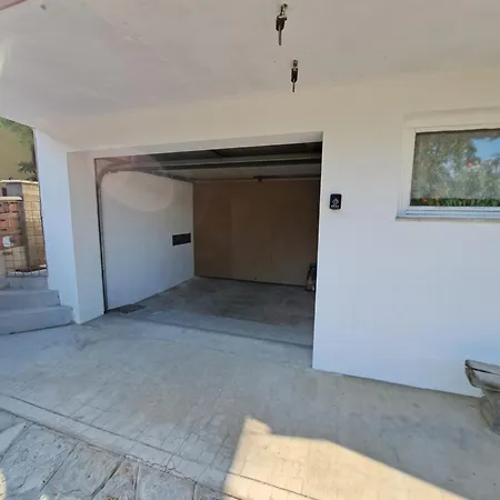 Biba House בית נופש *